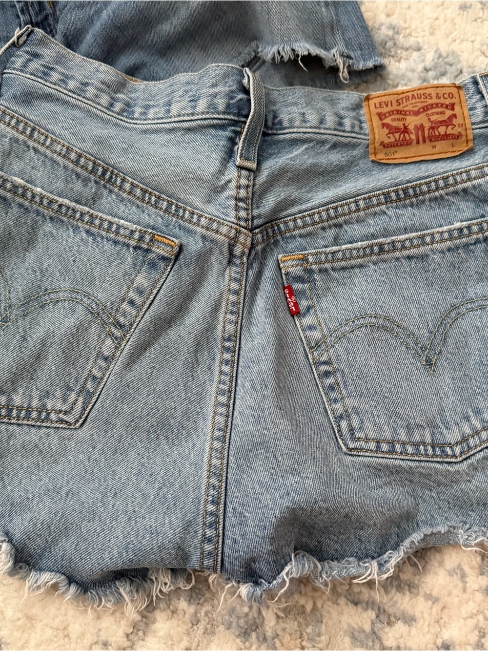 Distressed Jean short bundle - Picture 4 of 10